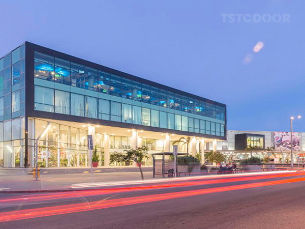 Costa Urbana Shopping Mall-TSTC Revolving Door-pic1