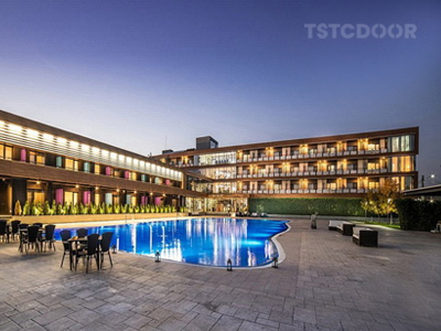 Proyecto Hotel en Europa Oeste -TAR300-P
